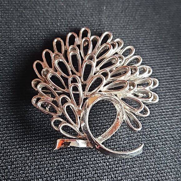 Vintage Openwork Silver Ribbon Fan Pin Brooch - Picture 1 of 6